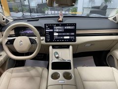 AITO Wenjie M5 extended range Ultra four-wheel drive version - фото 7