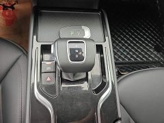 Hongqi E-QM5 Edition - фото 14