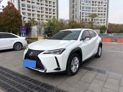 Lexus UX 260h F Sport - фото 1