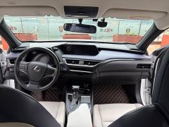 Lexus UX 260h F Sport - фото 11