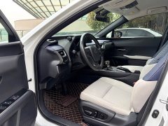 Lexus UX 260h F Sport - фото 13