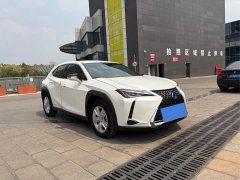 Lexus UX 260h F Sport - фото 4