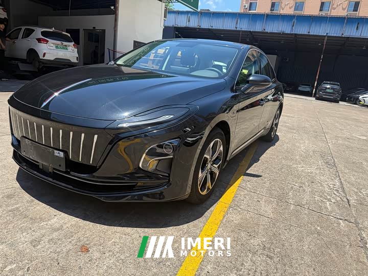 Hongqi E-QM5 T3 Edition 4 - автомобиль из Китая