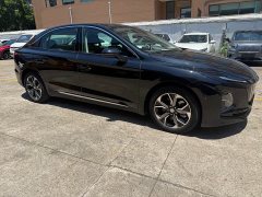 Hongqi E-QM5 T3 Edition 4 - фото 3
