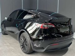 Tesla Model Y Edition - фото 8