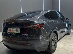 Tesla Model Y Edition - фото 5