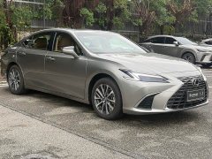 Lexus ES 300h Edition - фото 3