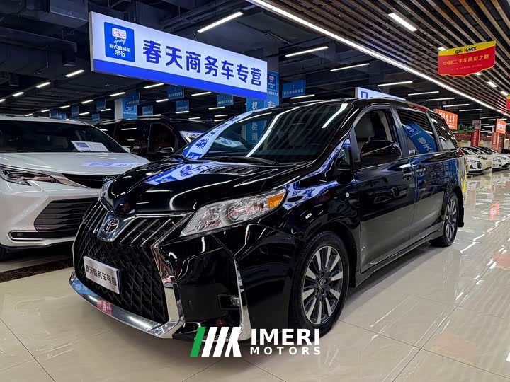 Toyota SIENNA 2WDXLE Edition
