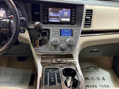 Toyota SIENNA 2WDXLE Edition - фото 15