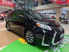 Toyota SIENNA 2WDXLE Edition - фото 5