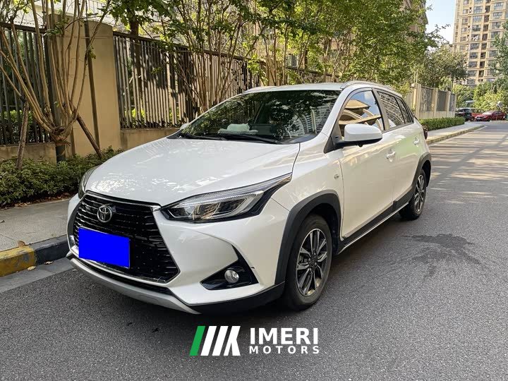 YARiS L 1.5L CVTLuxuryPLUS Edition - автомобиль из Китая