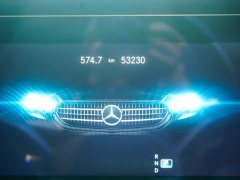 Mercedes-Benz E 300 L Luxury Version - фото 8