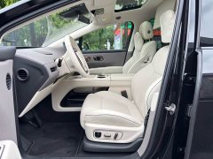 Li Auto i8 Edition - фото 10
