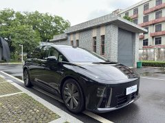 Li Auto i8 Edition - фото 3