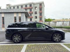 Li Auto i8 Edition - фото 4