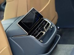 6.0T W12 Edition - фото 10