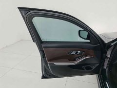 BMW 3 325Li M - фото 11