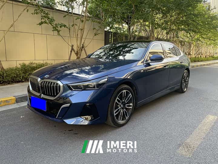 BMW 5 530Li Version M - автомобиль из Китая