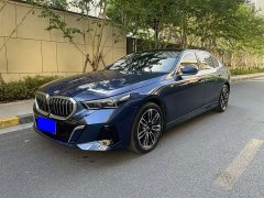 BMW 5 530Li Version M - фото 1