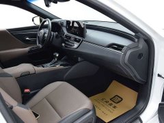 Lexus ES 300h Edition - фото 18