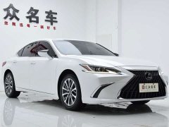 Lexus ES 300h Edition - фото 3