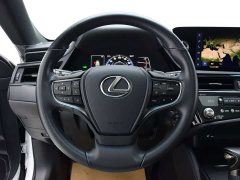 Lexus ES 300h Edition - фото 9