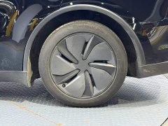Tesla Model Y Edition - фото 9