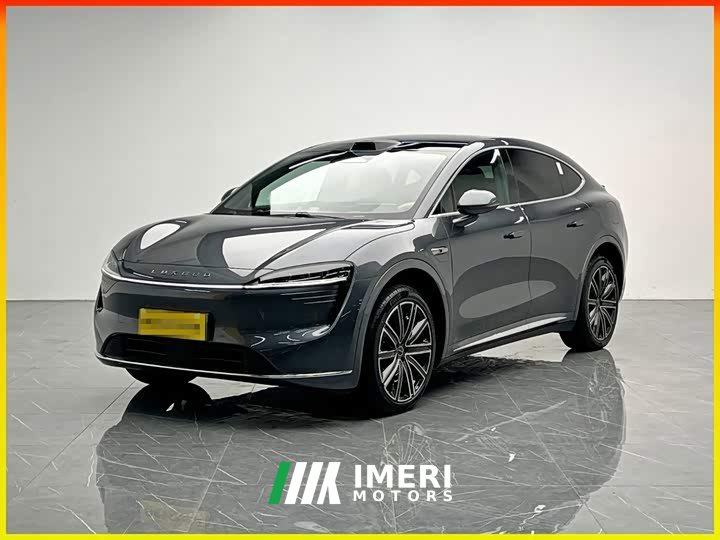 R7 EV 736km UItra - автомобиль из Китая