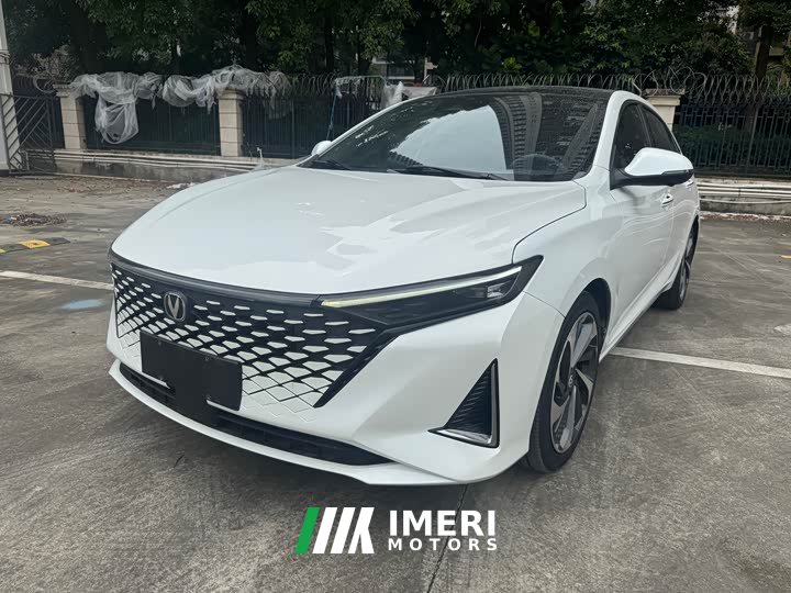 Changan PLUS 1.5T DCTLuxury Version