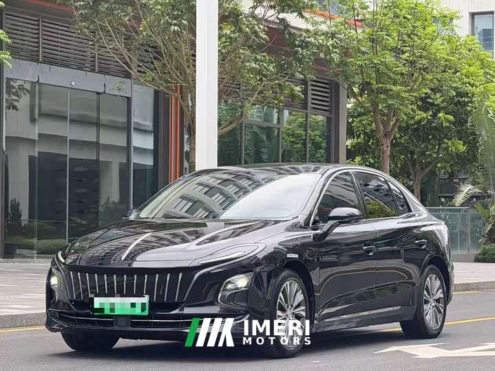 Hongqi E-QM5 500km Edition - автомобиль из Китая