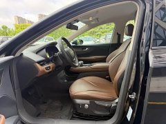 Hongqi E-QM5 Edition - фото 4