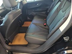 Hongqi E-QM5 Edition - фото 17