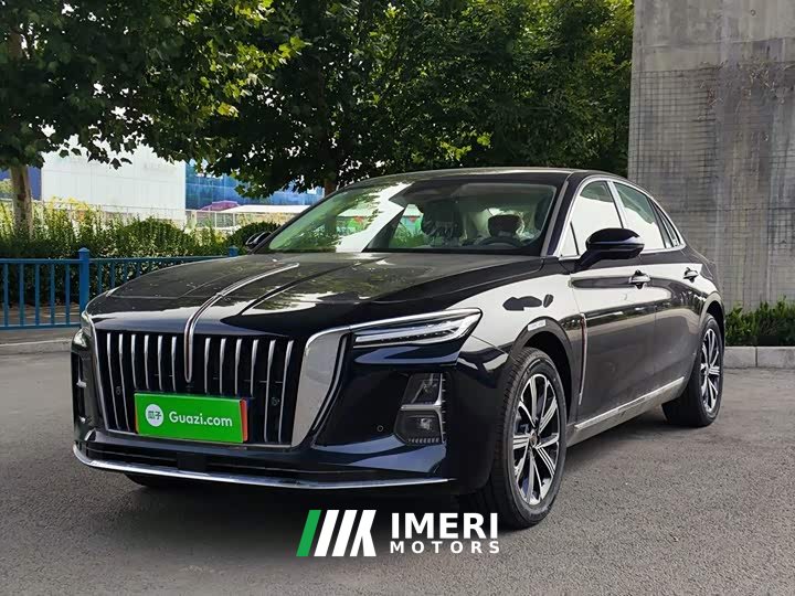 Hongqi H5 PHEV 170 Edition - автомобиль из Китая
