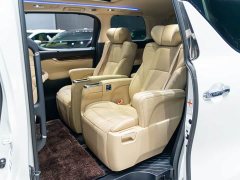 Toyota 2.5L Luxury Edition - фото 12