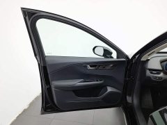 Hongqi E-QM5 Edition - фото 8