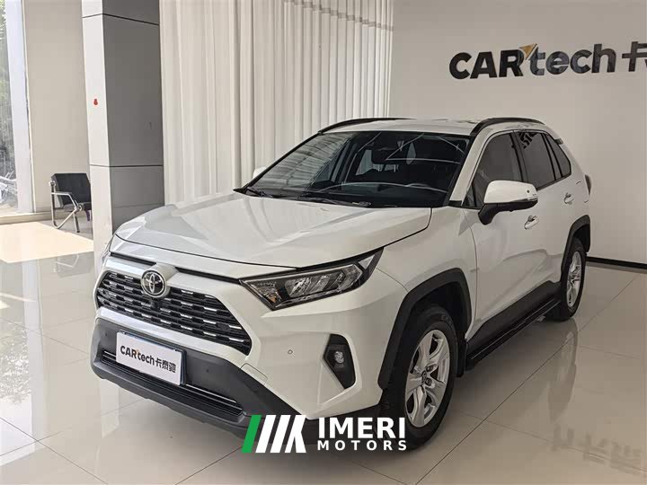 Toyota RAV4 2023 2.0L CVT 2WD Urban Edition - автомобиль из Китая
