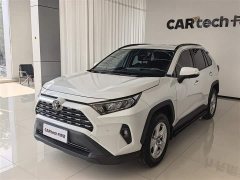 Toyota RAV4 2023 2.0L CVT 2WD Urban Edition - фото 1
