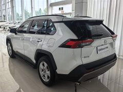 Toyota RAV4 2023 2.0L CVT 2WD Urban Edition - фото 3
