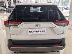 Toyota RAV4 2023 2.0L CVT 2WD Urban Edition - фото 4