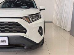 Toyota RAV4 2023 2.0L CVT 2WD Urban Edition - фото 6