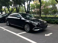 Mercedes-Benz E 300 L Luxury Version - фото 1