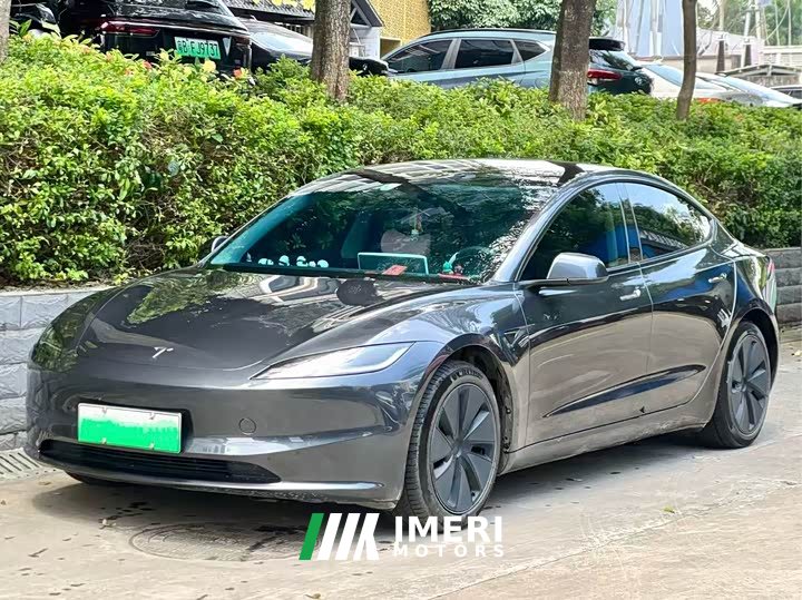 Tesla Model 3 Edition