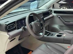 Leapmotor C11 EREV 285 Edition - фото 5