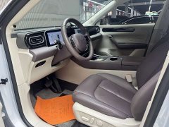 Leapmotor C11 EREV 285 Edition - фото 5