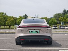 Nio ET5 75kWh - фото 10
