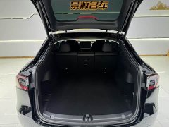 Tesla Model Y Edition - фото 13