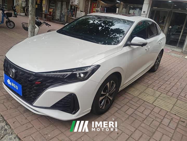 Cs75 PLUS 1.4T Edition - автомобиль из Китая