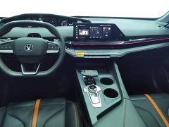 Changan UNI-V 1.5T Premium Version - фото 12