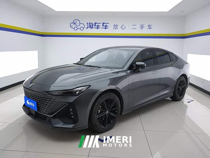 Changan UNI-V 1.5T Premium Version - автомобиль из Китая