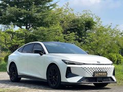 Changan UNI-V 1.5T Premium Version - фото 3